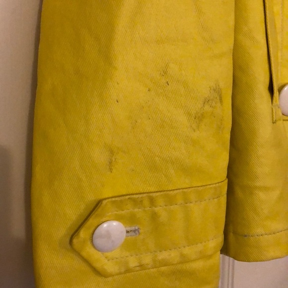 Raincoat - Picture 5 of 6